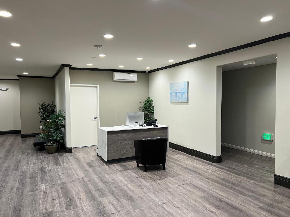 Aspire Inn&Suites Orange Extérieur photo